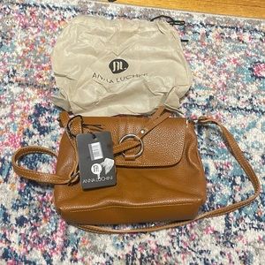 Anna Luchini leather shoulder bag in color cognac